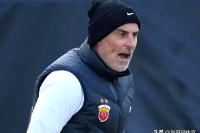 官网登录入口-个别球迷在马路上呼喊不当言论引发关注